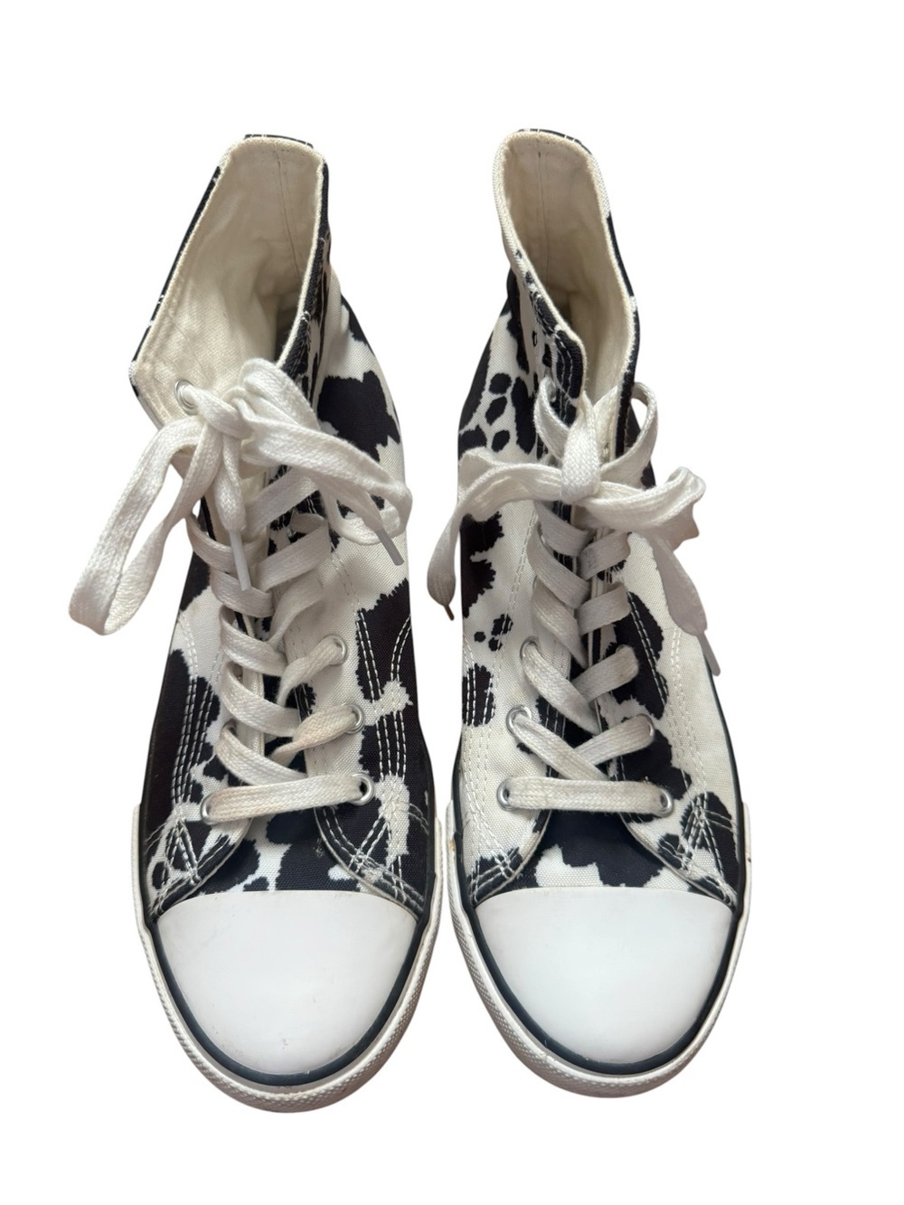 Cow Print Canvas High-Top Sneakers - Picture 3 of 4